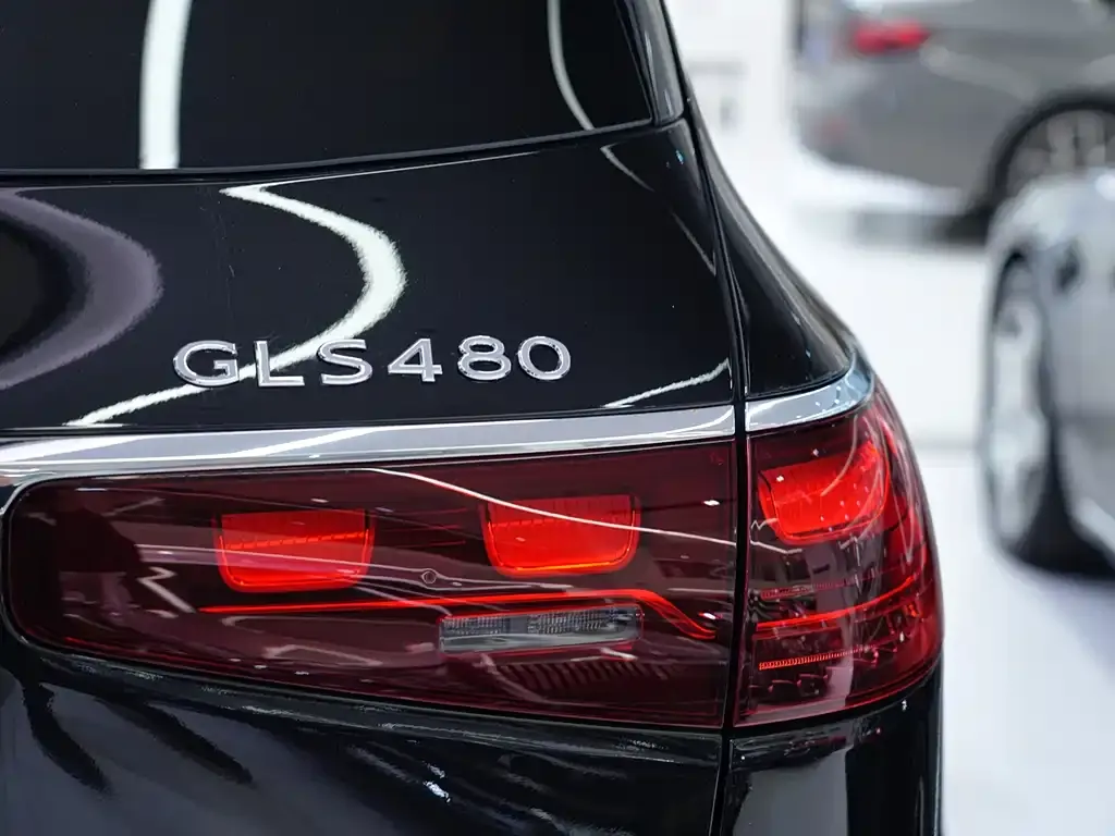 Mercedes-Benz GLS — фото 10