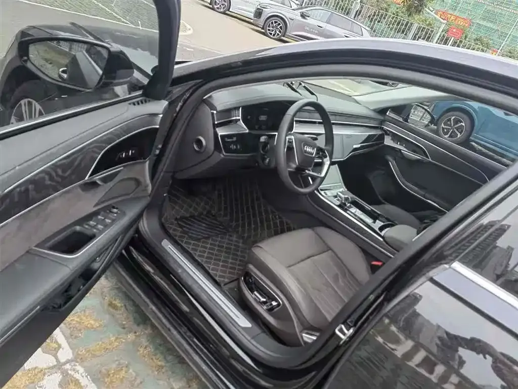 Audi A8 2025 из CN, фото 6