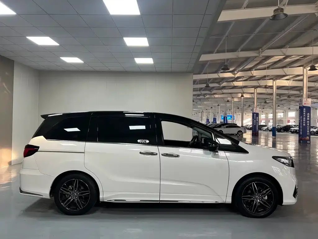 Honda Odyssey 2023 из CN, фото 8