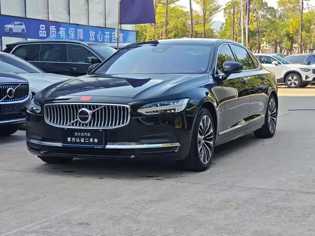 Volvo S90 2024 из CN, фото 1