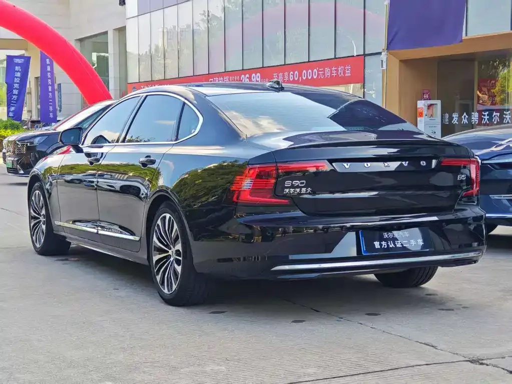 Volvo S90 2024 из CN, фото 8