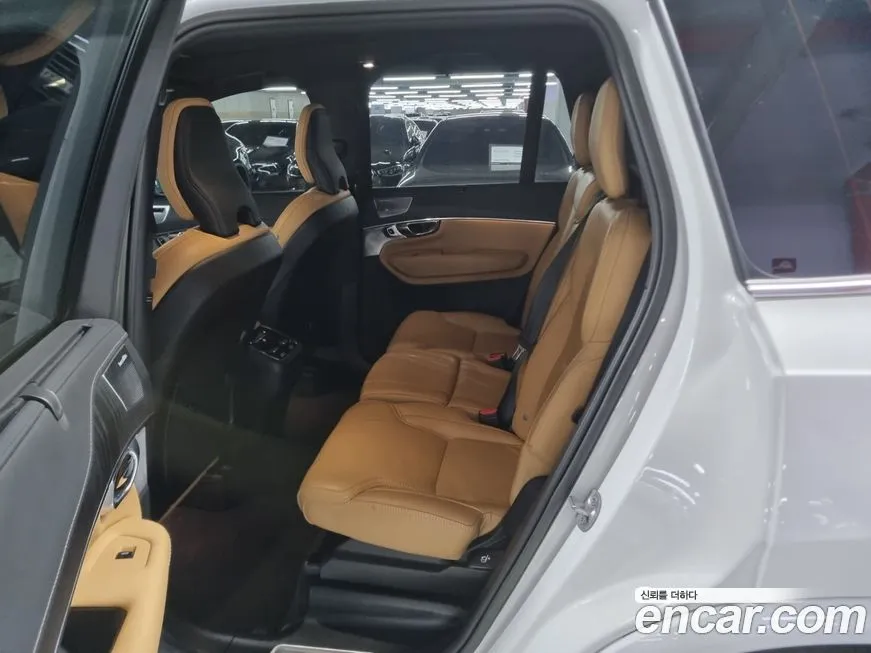 Volvo XC90 2023 из KR, фото 10