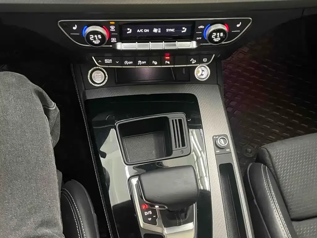 Audi Q5L Sportback 2021 из CN, фото 10