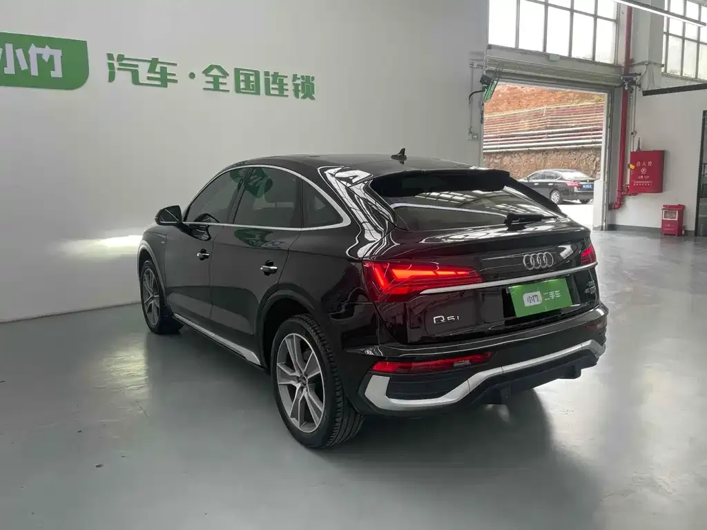 Audi Q5L Sportback 2021 из CN, фото 6