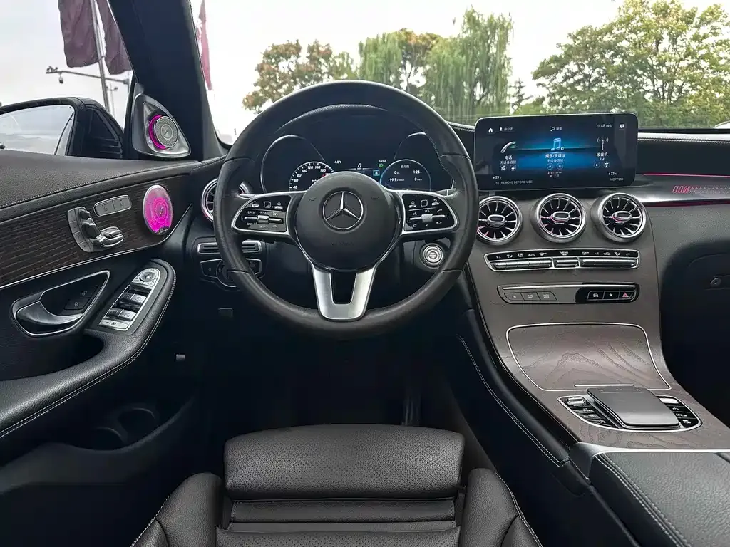Mercedes-Benz GLC — фото 9
