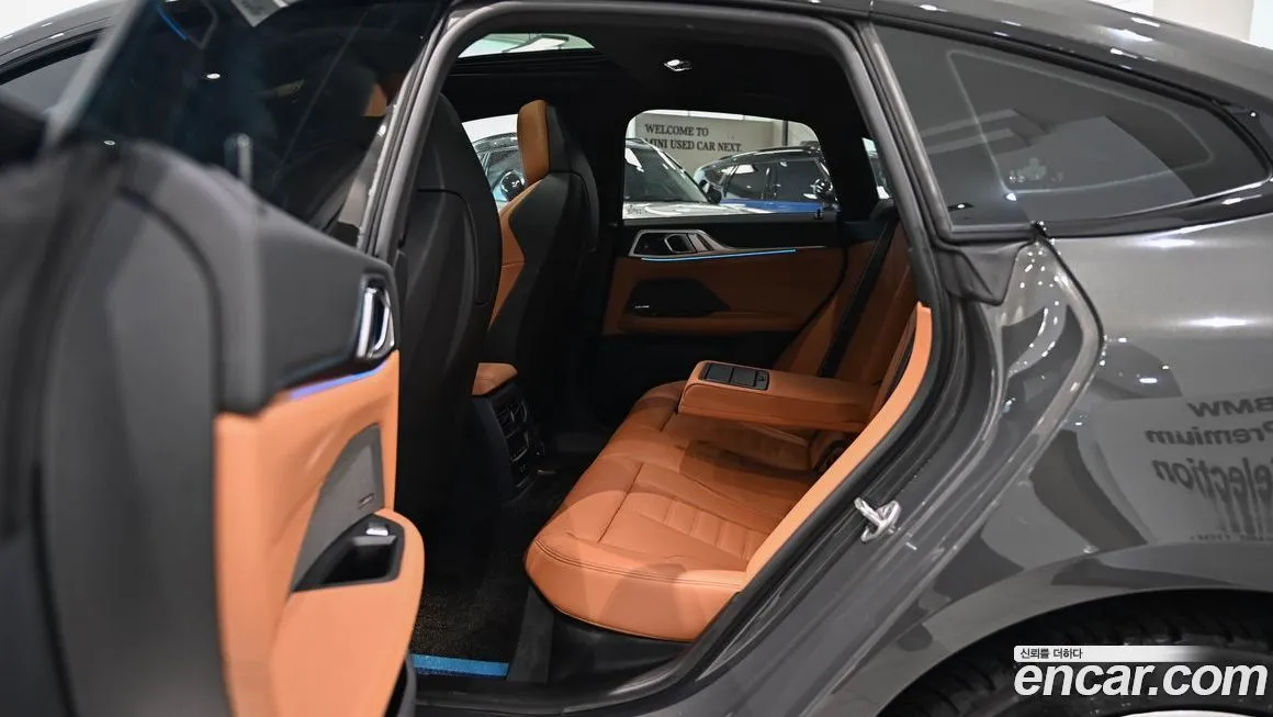 BMW i4 — фото 10