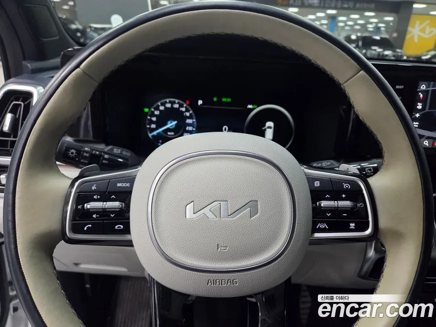 Kia Sorento — фото 8