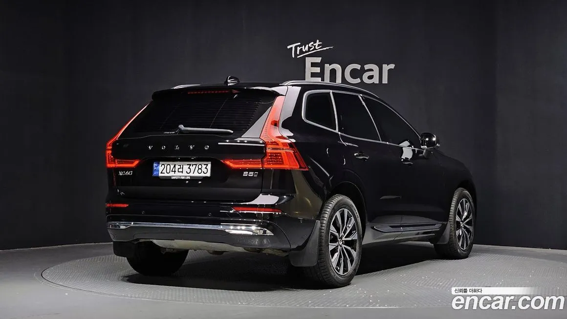 Volvo XC60 2024 из KR, фото 2