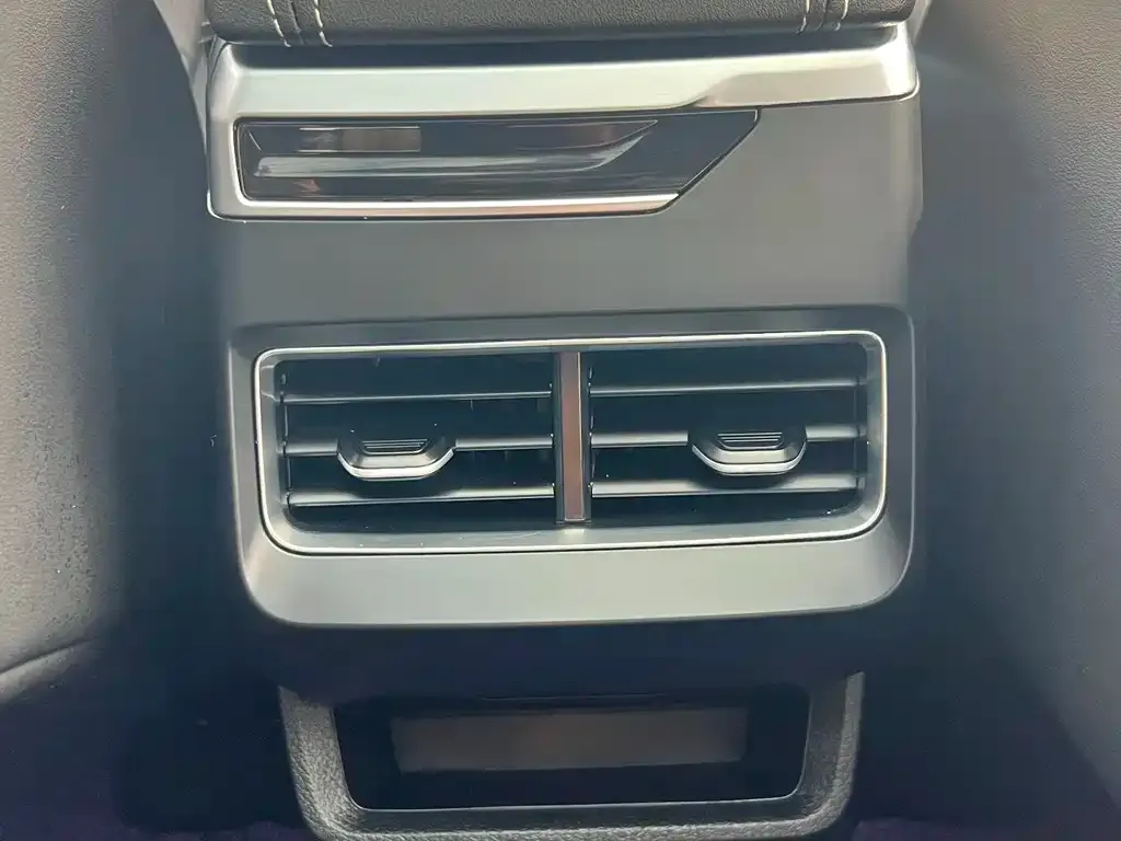 Geely Xingrui 2023 из CN, фото 10