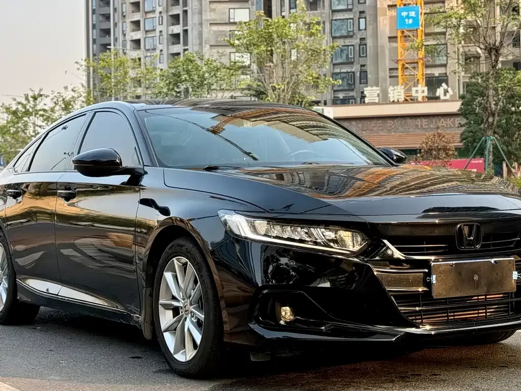 Honda Accord — фото 3
