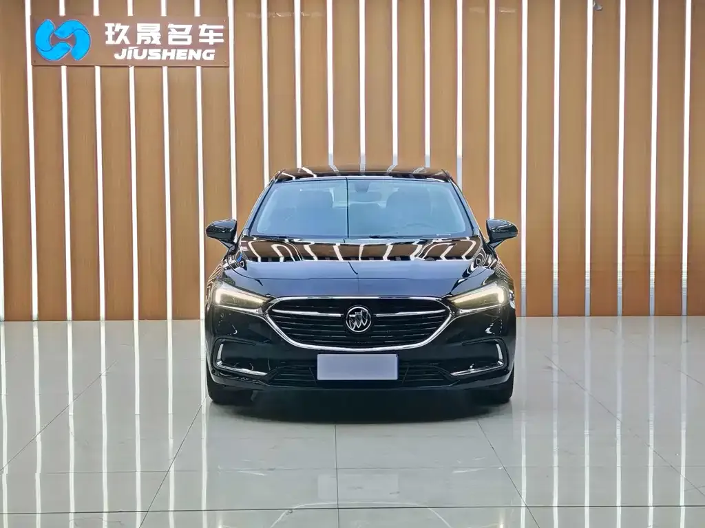 Buick LaCrosse 2021 из CN, фото 2
