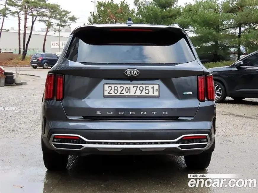 Kia Sorento — фото 4