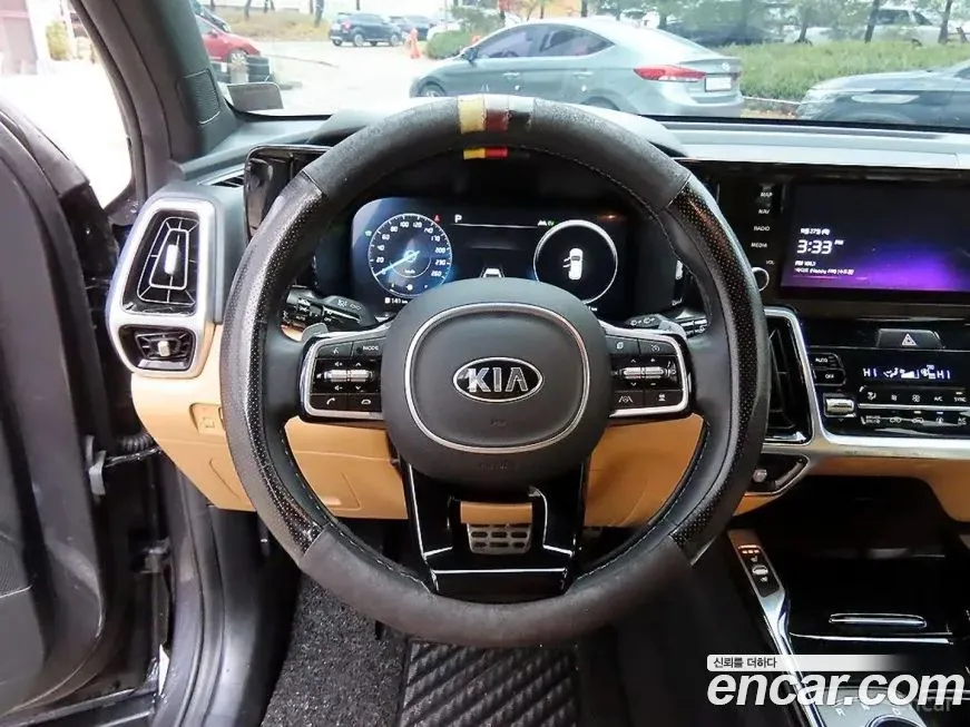 Kia Sorento — фото 8