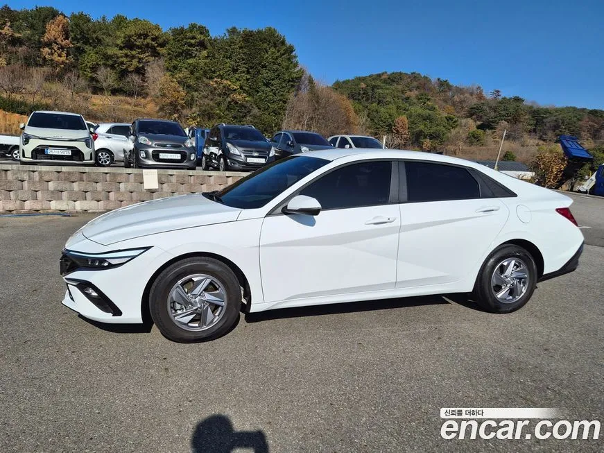 Hyundai AVANTE — фото 2