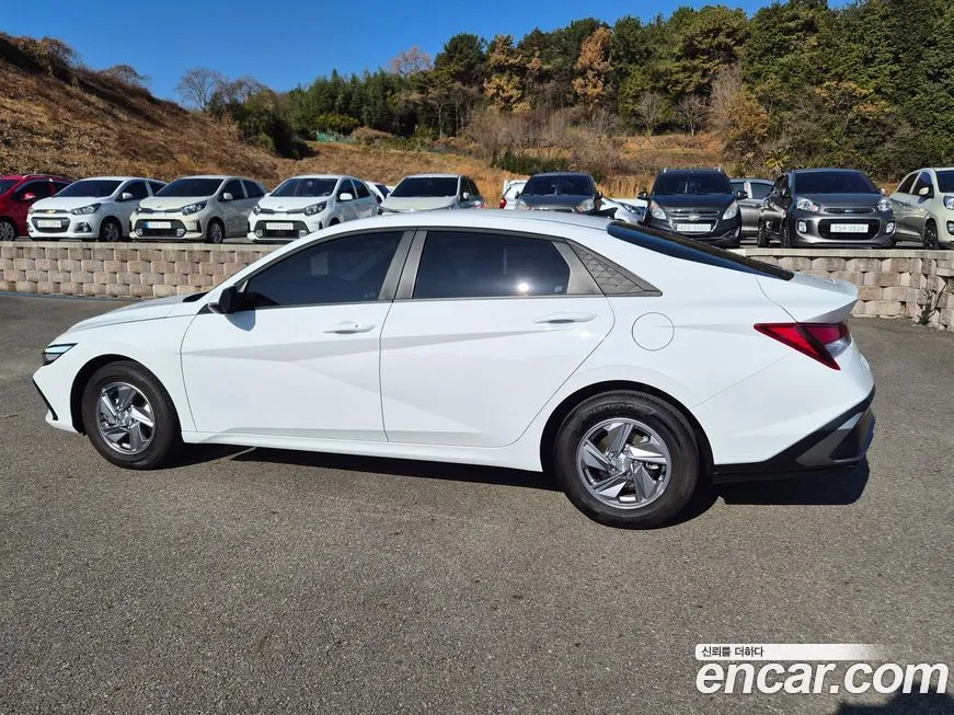 Hyundai AVANTE — фото 5
