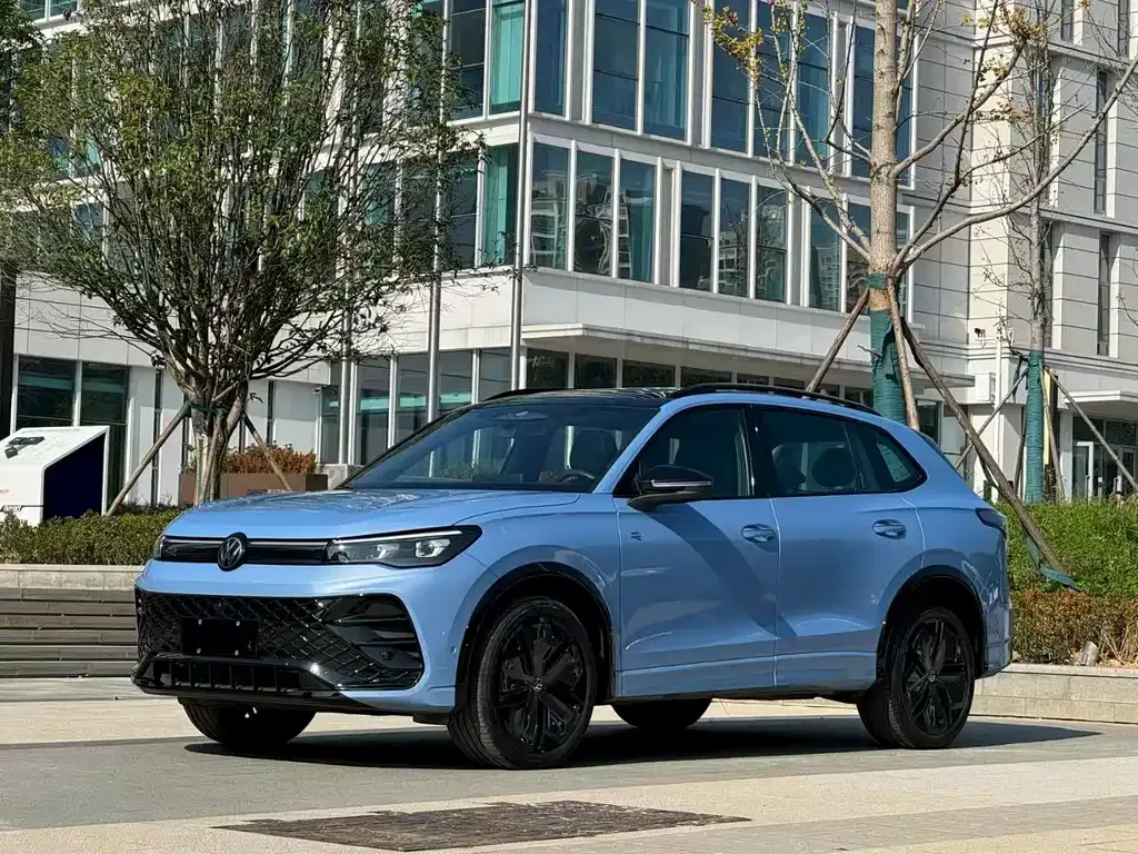 Volkswagen Tiguan L 2024 из CN, фото 1