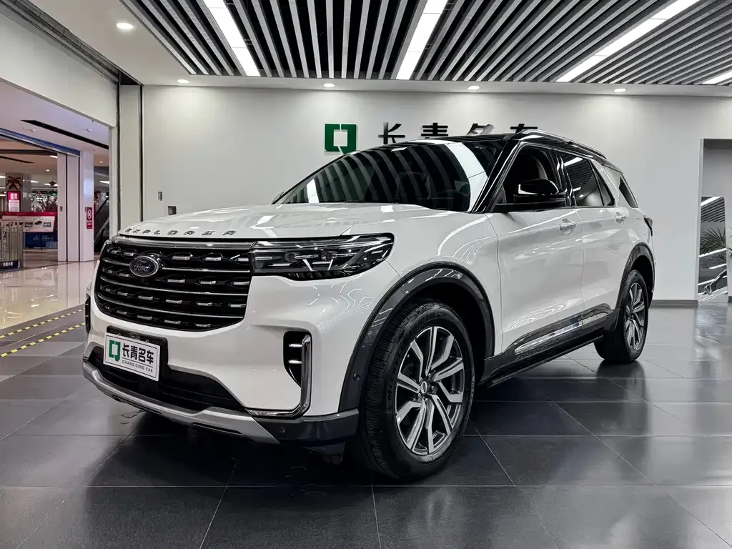 Ford Explorer 2023 из CN, фото 1