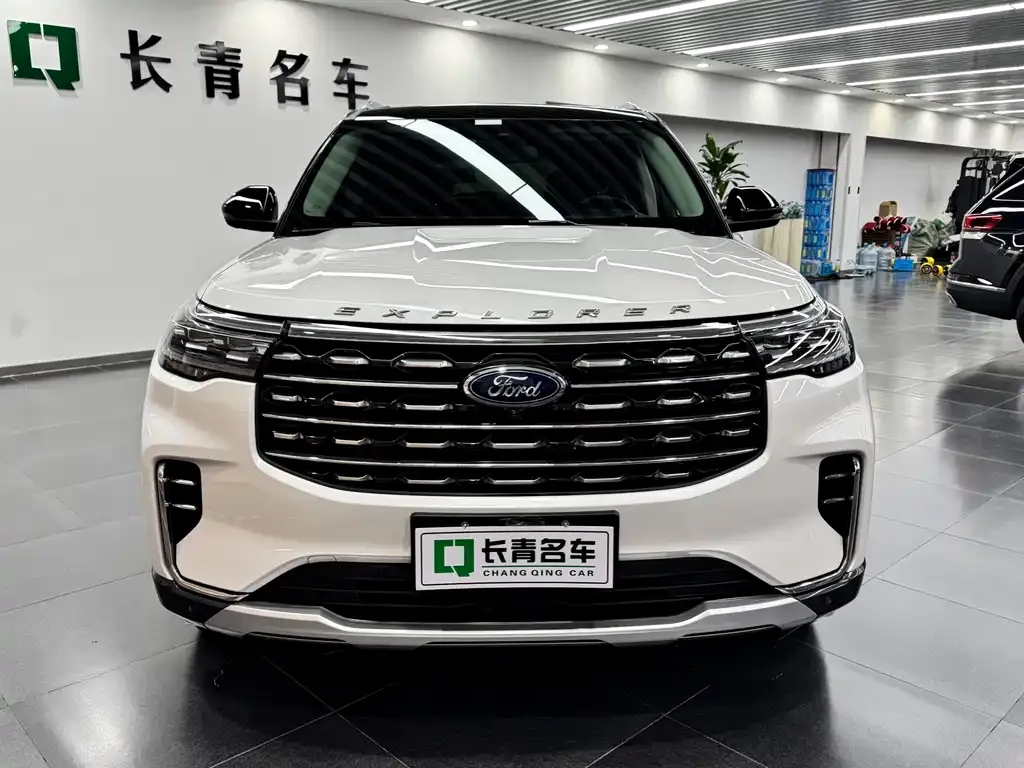 Ford Explorer 2023 из CN, фото 2