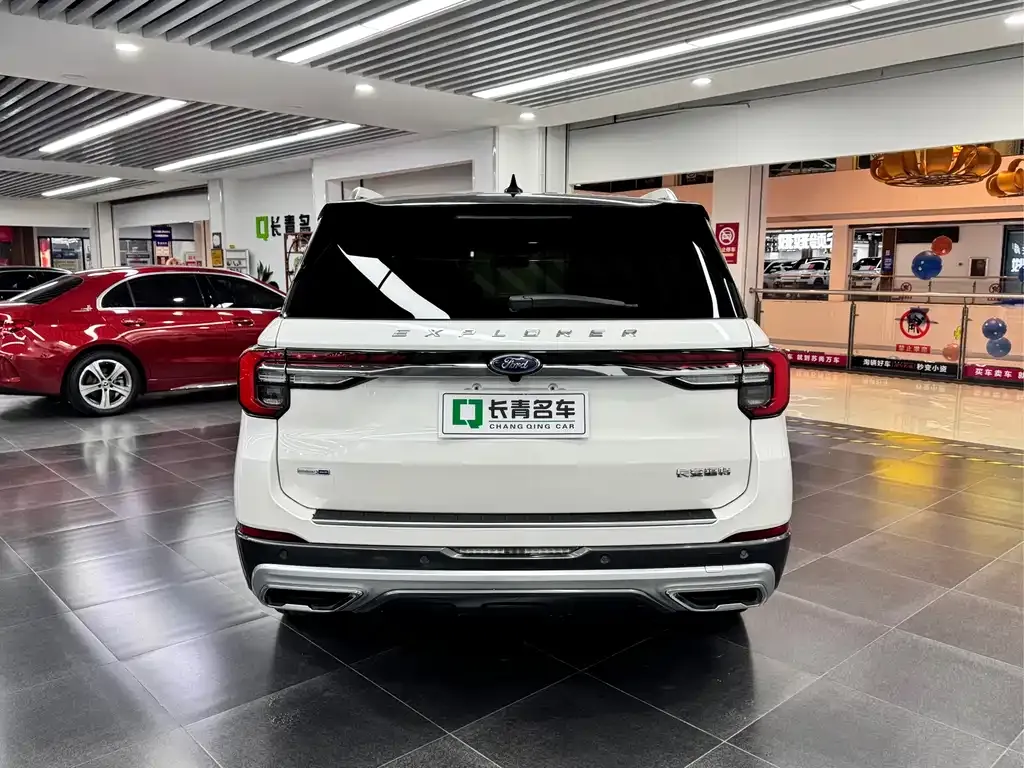Ford Explorer 2023 из CN, фото 4