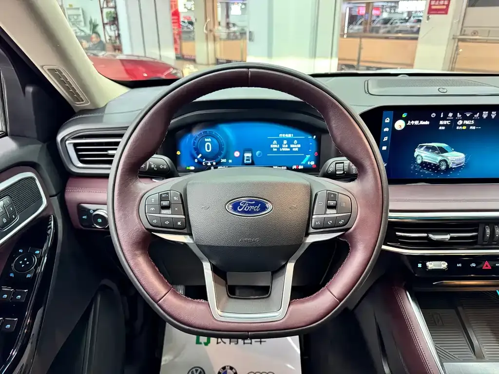 Ford Explorer 2023 из CN, фото 9