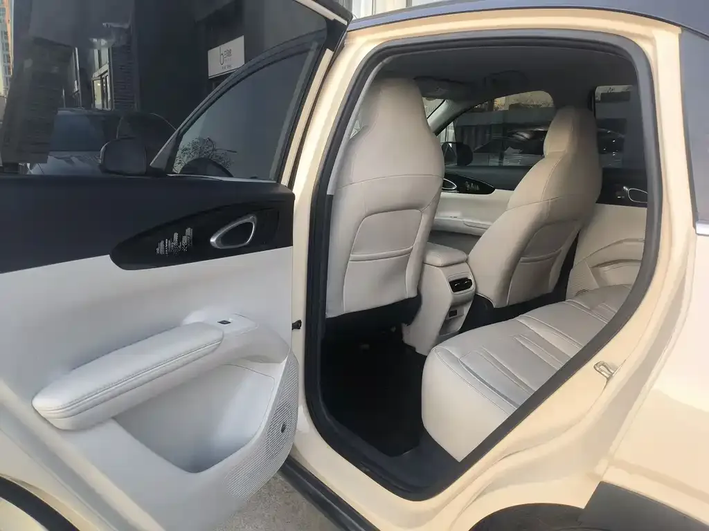 Geely Starburst — фото 3