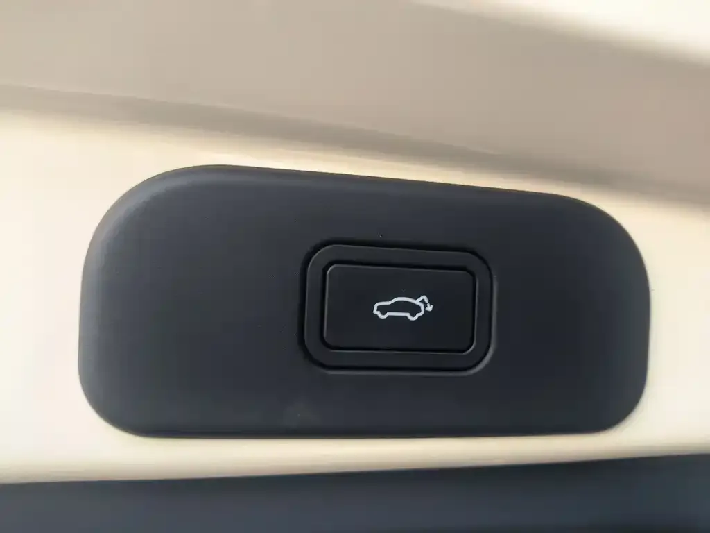 Geely Starburst — фото 6