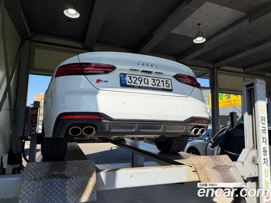 Audi S5 2021 из KR, фото 2