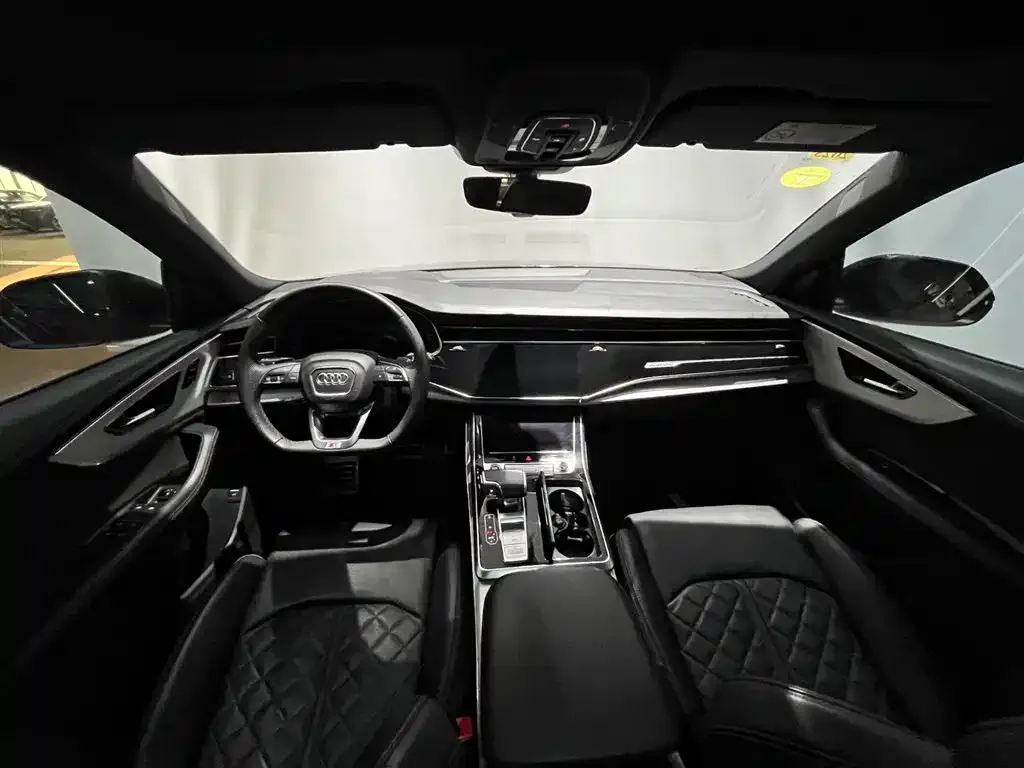 Audi Q8 — фото 2