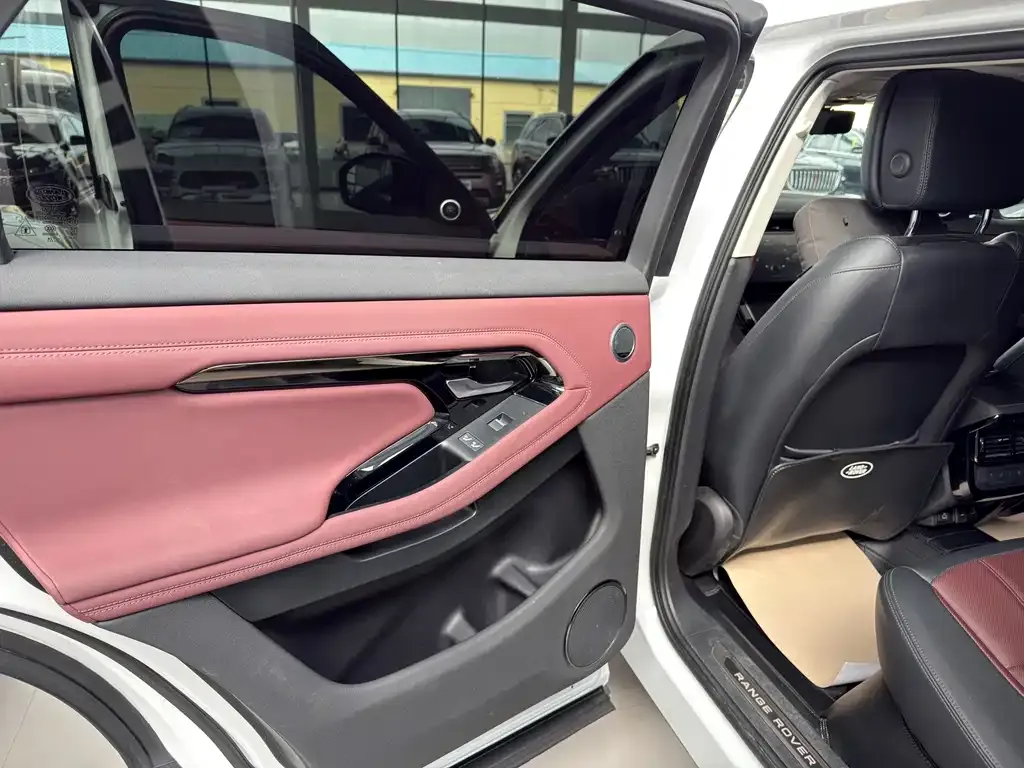 Land Rover Evoque 2024 из CN, фото 10
