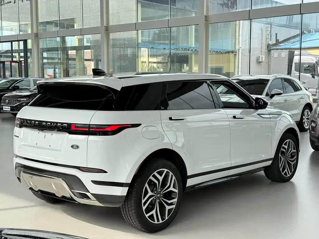 Land Rover Evoque 2024 из CN, фото 4