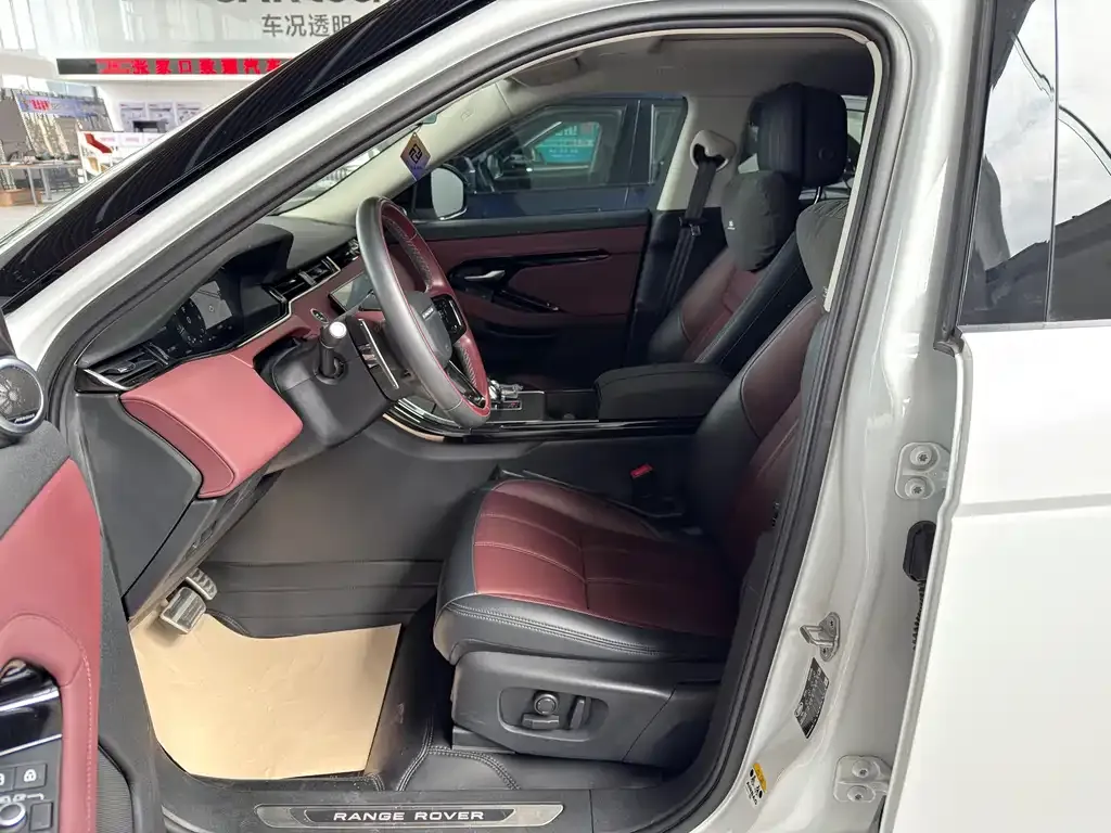 Land Rover Evoque 2024 из CN, фото 9
