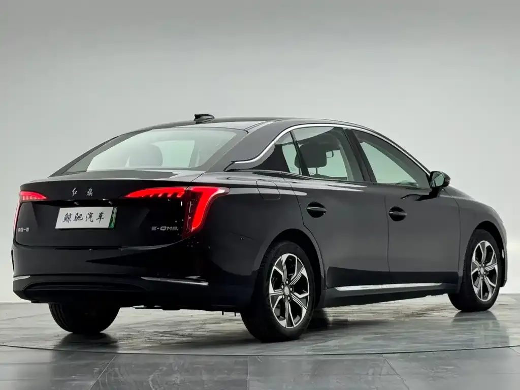 Hongqi E-QM5 2024 из CN, фото 6