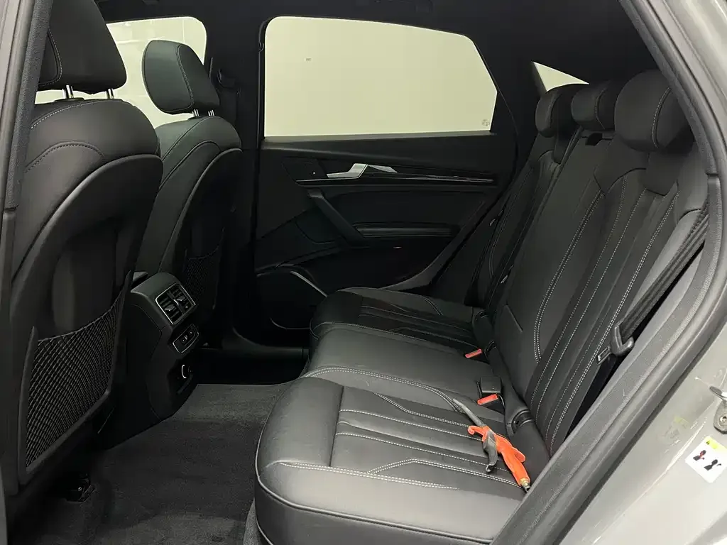 Audi Q5L Sportback 2022 из CN, фото 10