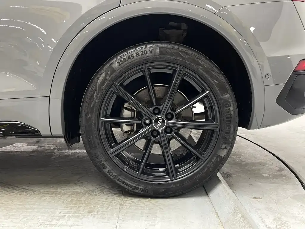 Audi Q5L Sportback 2022 из CN, фото 6