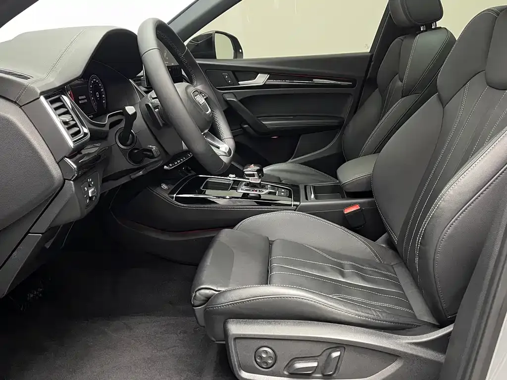 Audi Q5L Sportback 2022 из CN, фото 9