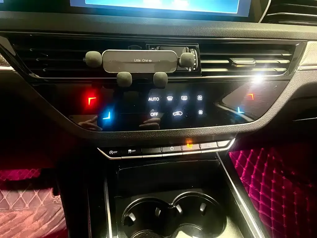 Hongqi HS5 2022 из CN, фото 7
