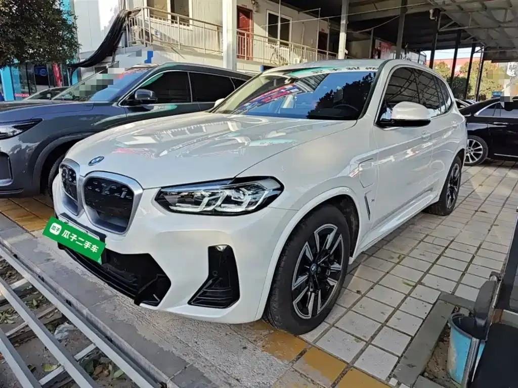 BMW iX3 2025 из CN, фото 1