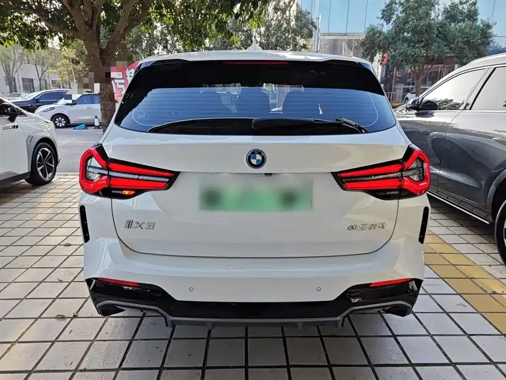 BMW iX3 2025 из CN, фото 6