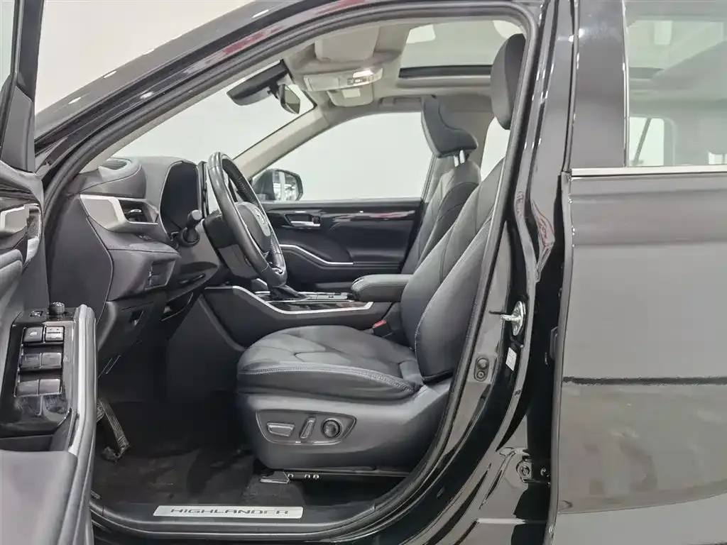 Toyota Highlander 2024 из CN, фото 10