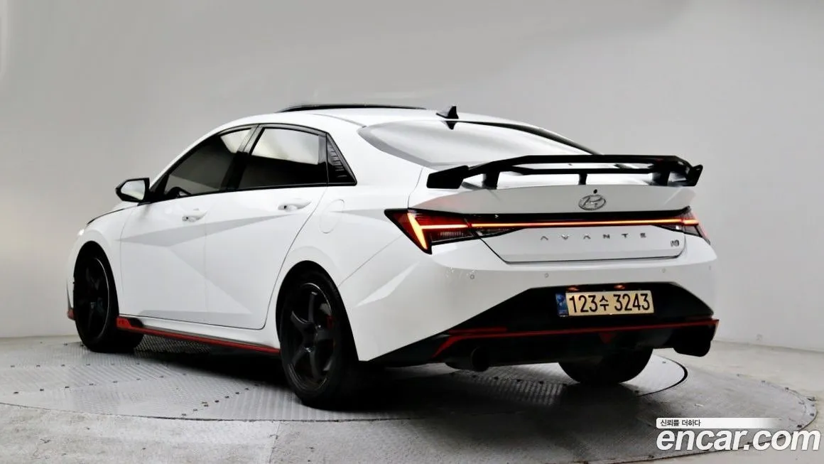 Hyundai AVANTE — фото 2
