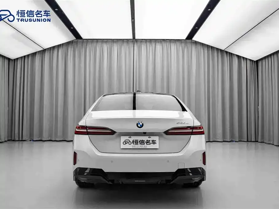BMW 5 Series — фото 6