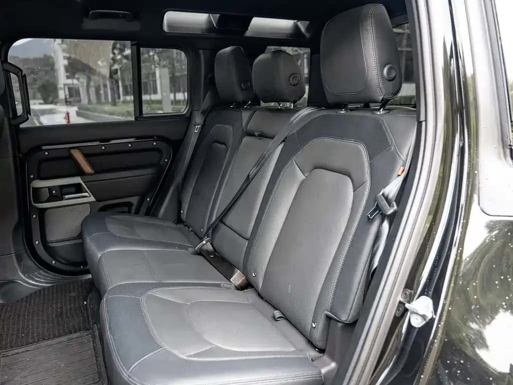 Land Rover Defender 2023 из CN, фото 6