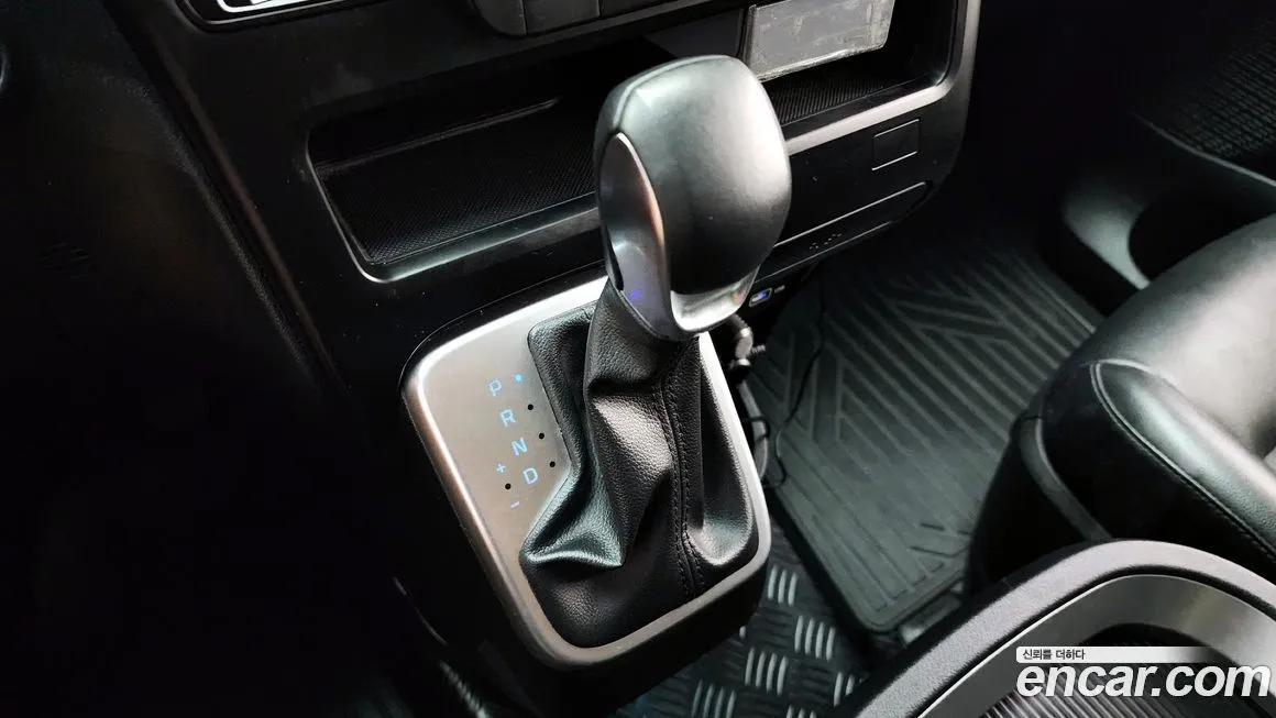 Hyundai Staria — фото 9