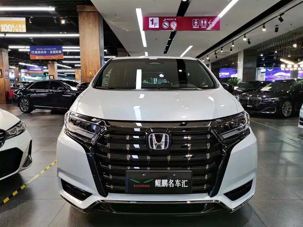 Honda Elysion 2025 из CN, фото 2