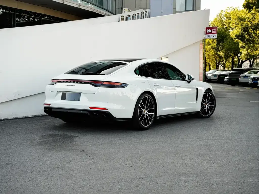 Porsche Panamera — фото 5