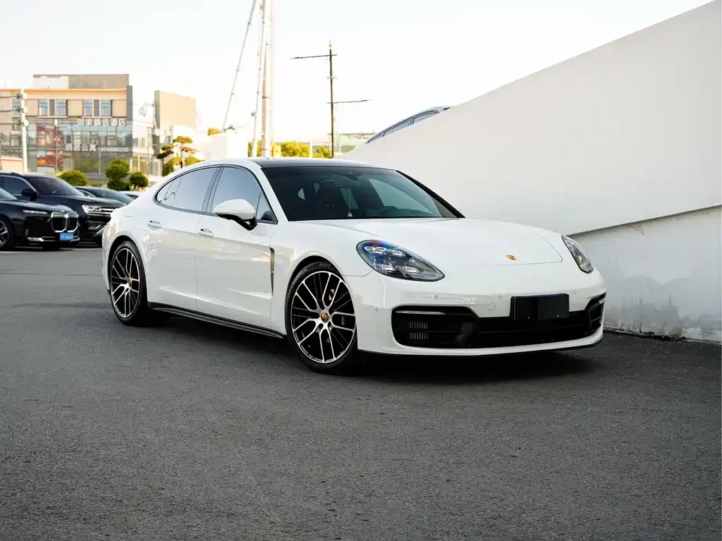 Porsche Panamera — фото 6