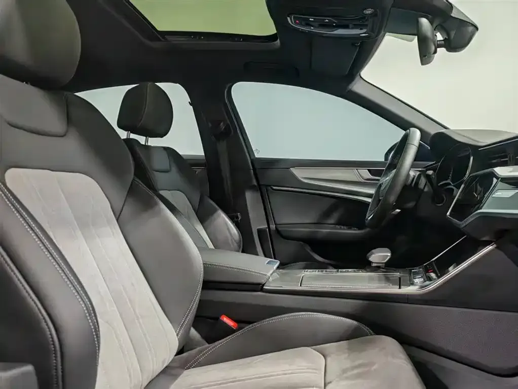 Audi A6L 2024 из CN, фото 8