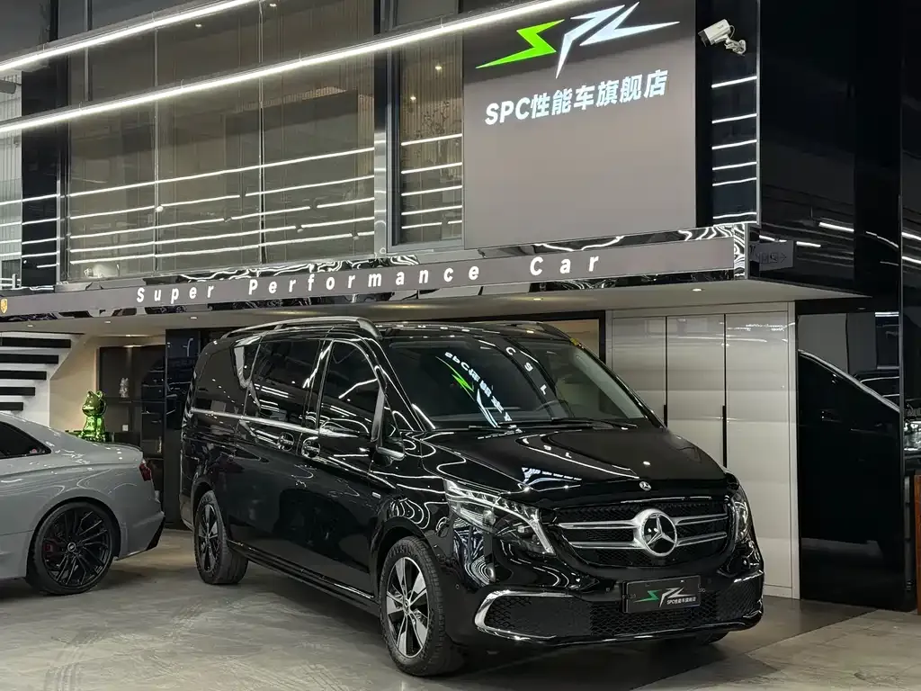 Mercedes-Benz V-Class 2024 из CN, фото 1