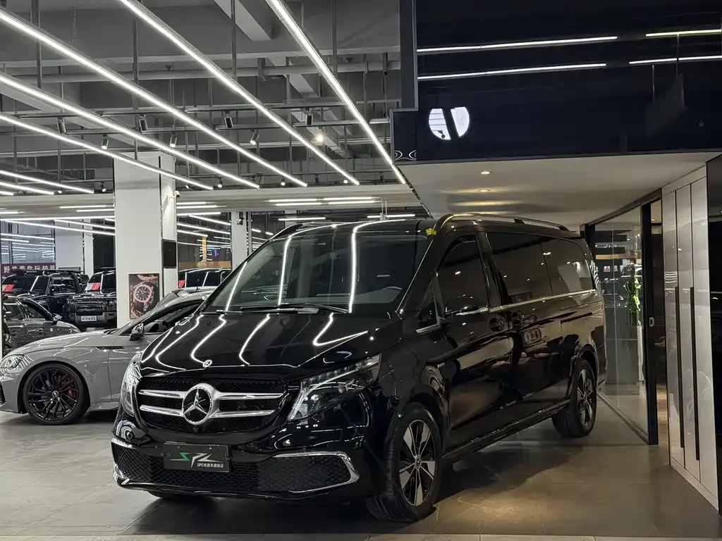 Mercedes-Benz V-Class 2024 из CN, фото 3