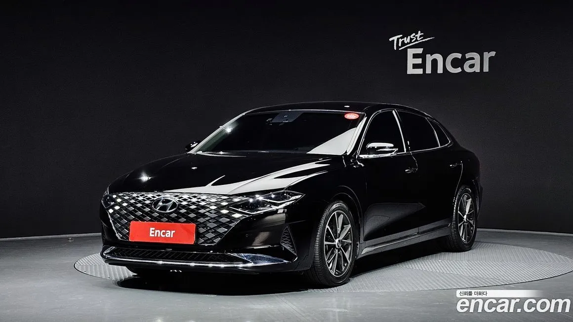 Hyundai Grandeur — фото 1